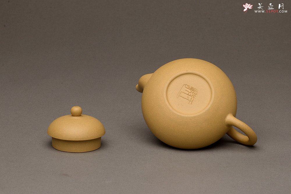 紫砂壶图片：王微全手新品 灵气可人 梨形 - 宜兴紫砂壶网