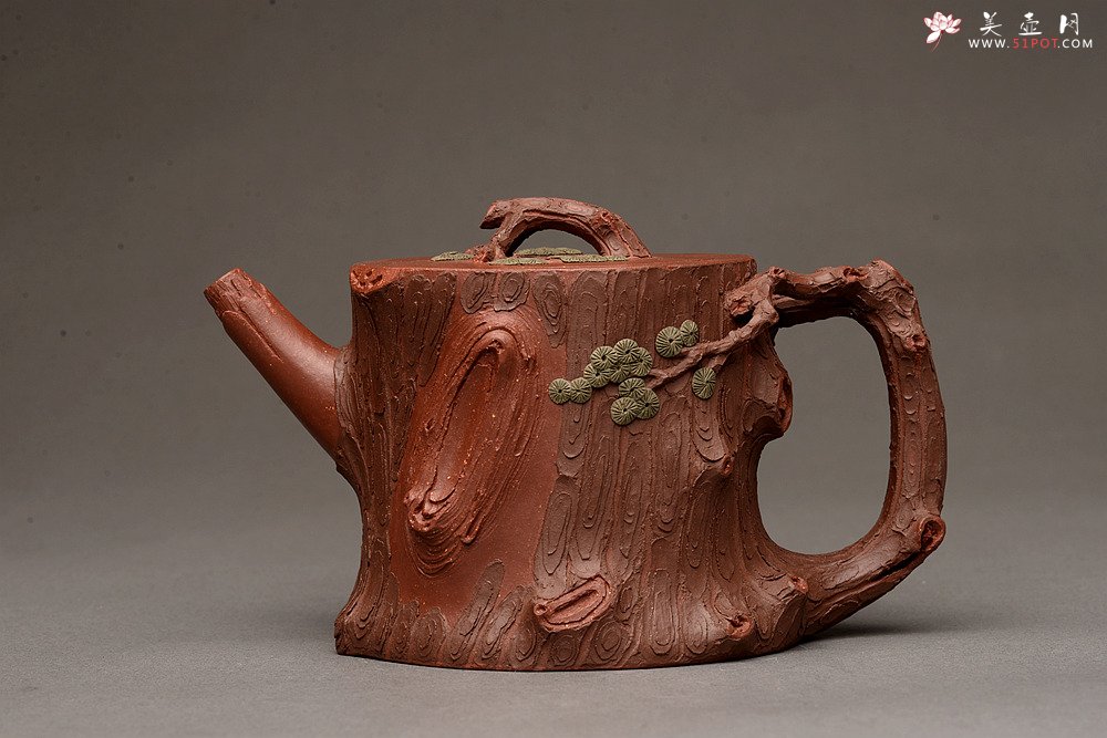 紫砂壶图片：优质地槽青 全手双色大黑松 引人流连 苍劲古松 - 宜兴紫砂壶网