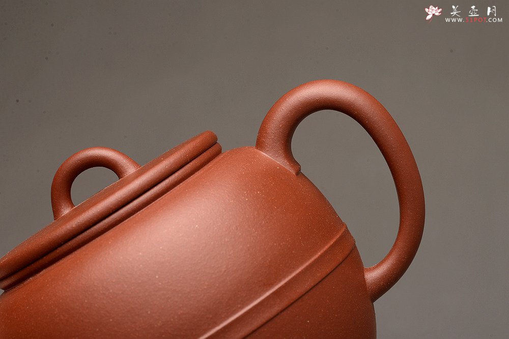 紫砂壶图片：钱林芳全手新作 韵味独特 做工精致 线韵 - 宜兴紫砂壶网