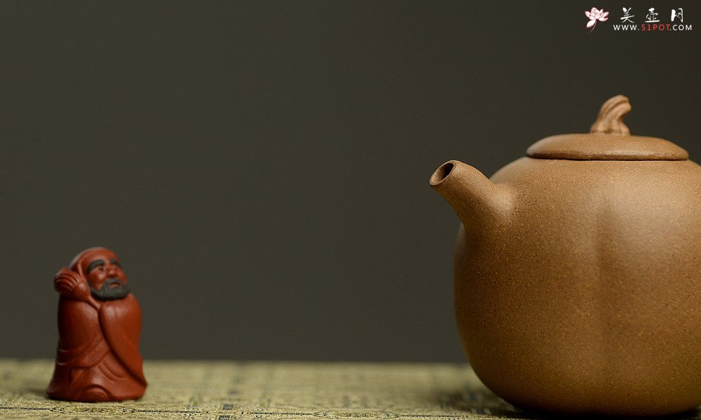 紫砂壶图片：姜建荣全手作品 古拙有趣 小巧可人 全手硕果  - 宜兴紫砂壶网