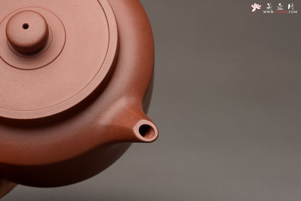 紫砂壶图片：徐正涛全手新品 端庄温润 儒雅正气 单片折肩 玉璧 精工细作 - 宜兴紫砂壶网