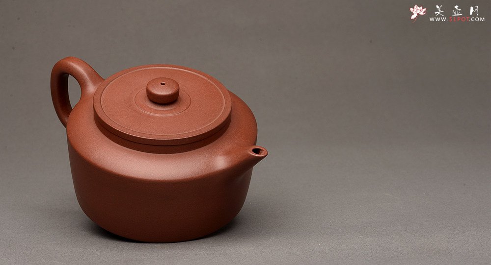 紫砂壶图片：徐正涛全手新品 端庄温润 儒雅正气 单片折肩 玉璧 精工细作 - 宜兴紫砂壶网