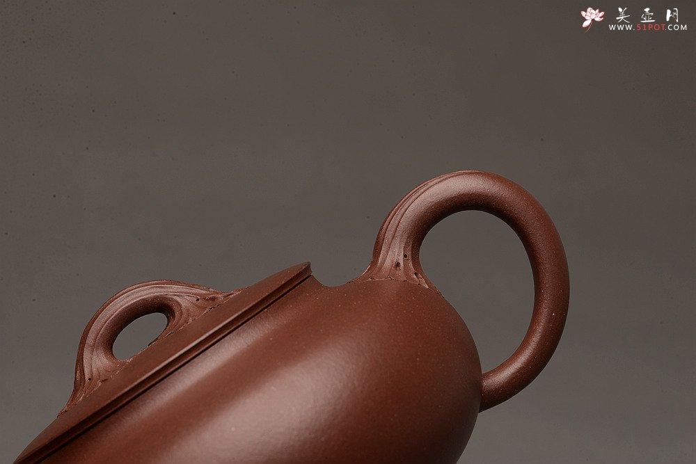紫砂壶图片：线条流畅 别有风味o(∩_∩)o  新意花器 全手工知秋 - 宜兴紫砂壶网