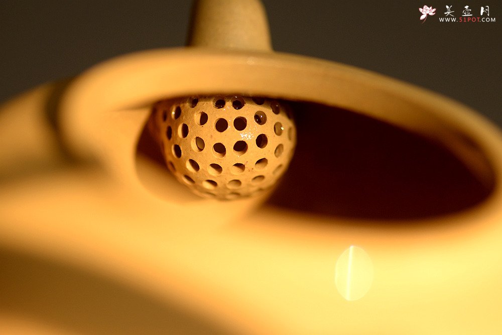 紫砂壶图片：于洪霞全手新品 灵气可人 纯正本山段泥 瓜 - 宜兴紫砂壶网