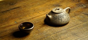 紫砂壶图片：张听刚精心摹古装饰 古朴素雅 文气佳品 全手翟子冶石瓢 - 宜兴紫砂壶网