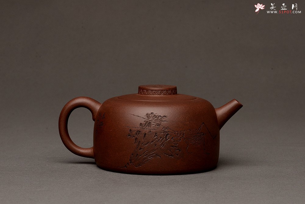 紫砂壶图片：寓意吉祥 稳重典雅 精工全手四灵井栏 - 宜兴紫砂壶网