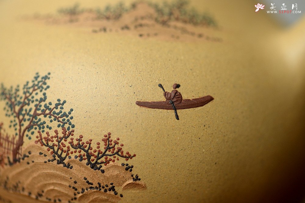 紫砂壶图片：顾小英全手作品  饱满厚润 型丰留意 泥绘装饰 匏瓜 - 宜兴紫砂壶网