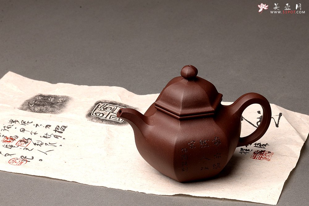 紫砂壶图片：刘世涛新作 紫砂和书画的碰撞~ 文气袭人 全手六方掇球 证书是壶之拓片 - 宜兴紫砂壶网