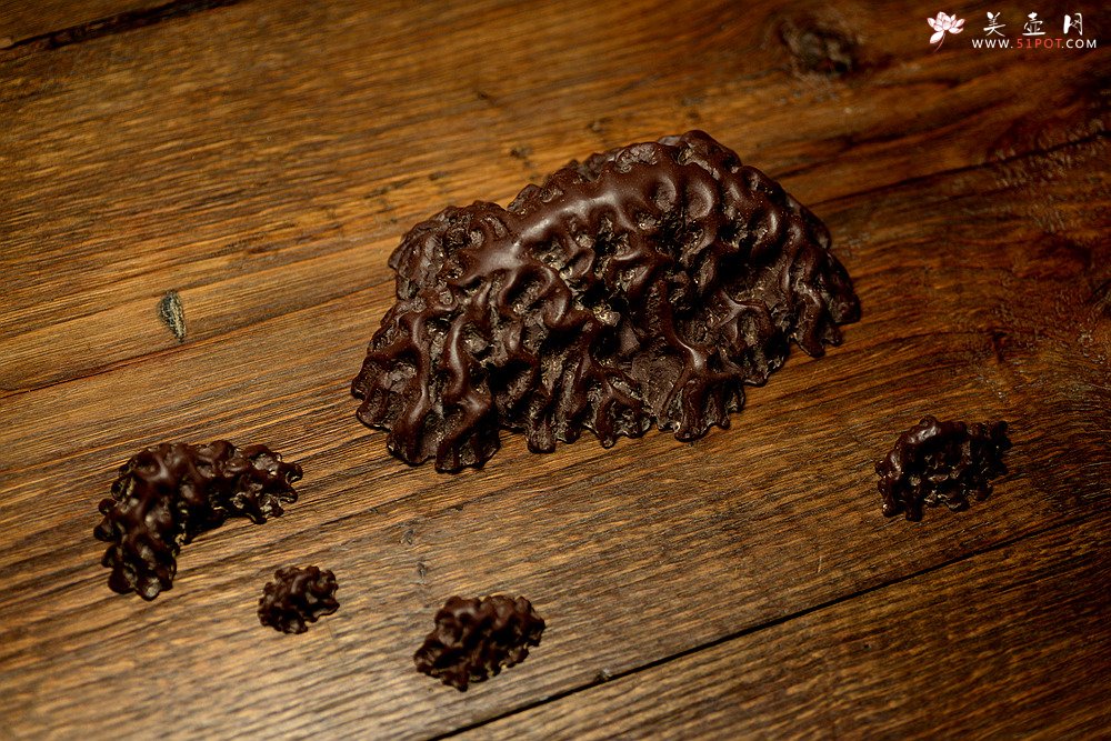 紫砂壶图片：施奇华全手摆设假山 山浪峰涛 层层叠叠  - 宜兴紫砂壶网