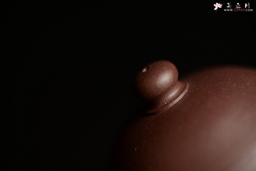 紫砂壶图片：娇小可人 老紫泥 传统经典  全手小文旦 - 宜兴紫砂壶网