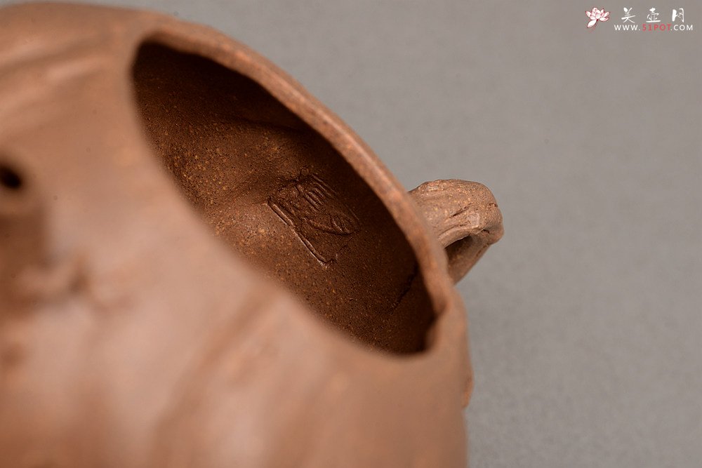 紫砂壶图片：林月长乙未冬全手原创精品 肌理丰富 紫砂新风 学院派  麒麟山音 - 宜兴紫砂壶网