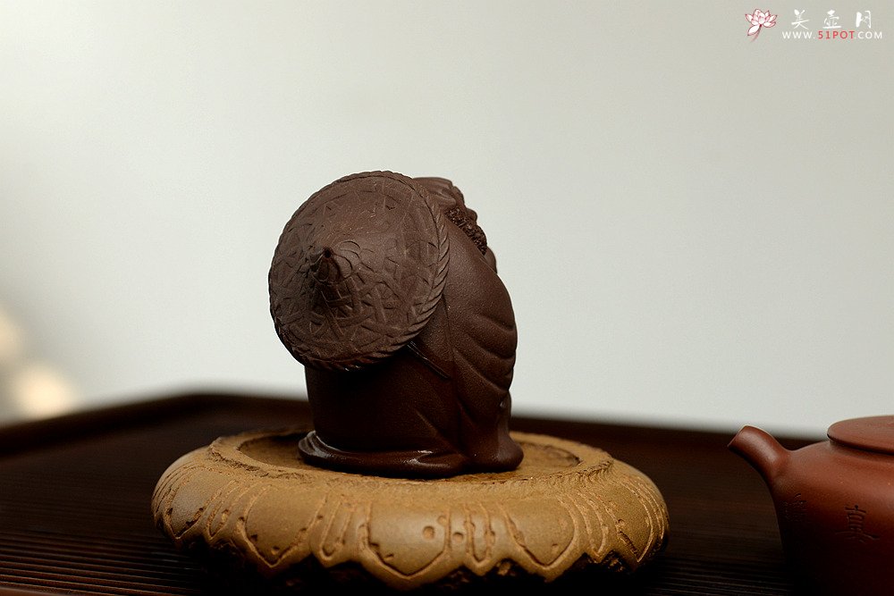 紫砂壶图片：养心达摩 神态生动 做工精致  - 宜兴紫砂壶网