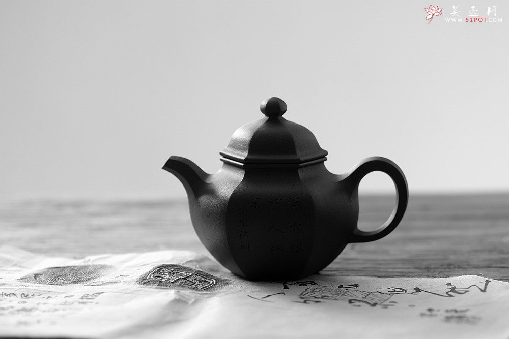 紫砂壶图片：刘世涛新作 紫砂和书画的碰撞~ 文气袭人 全手六方掇球 证书是壶之拓片 - 宜兴紫砂壶网