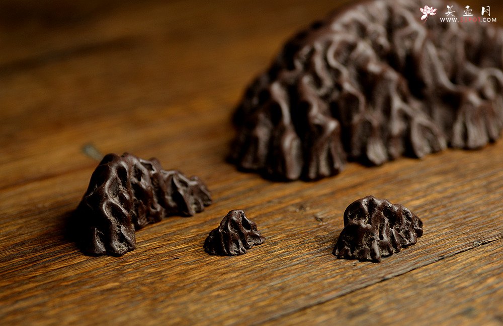 紫砂壶图片：施奇华全手摆设假山 山浪峰涛 层层叠叠  - 宜兴紫砂壶网