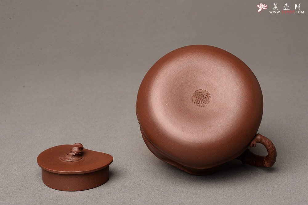 紫砂壶图片：花货新风尚 道法自然 妙趣横生 潘丹初乙未年全手之作 溪竹 - 宜兴紫砂壶网