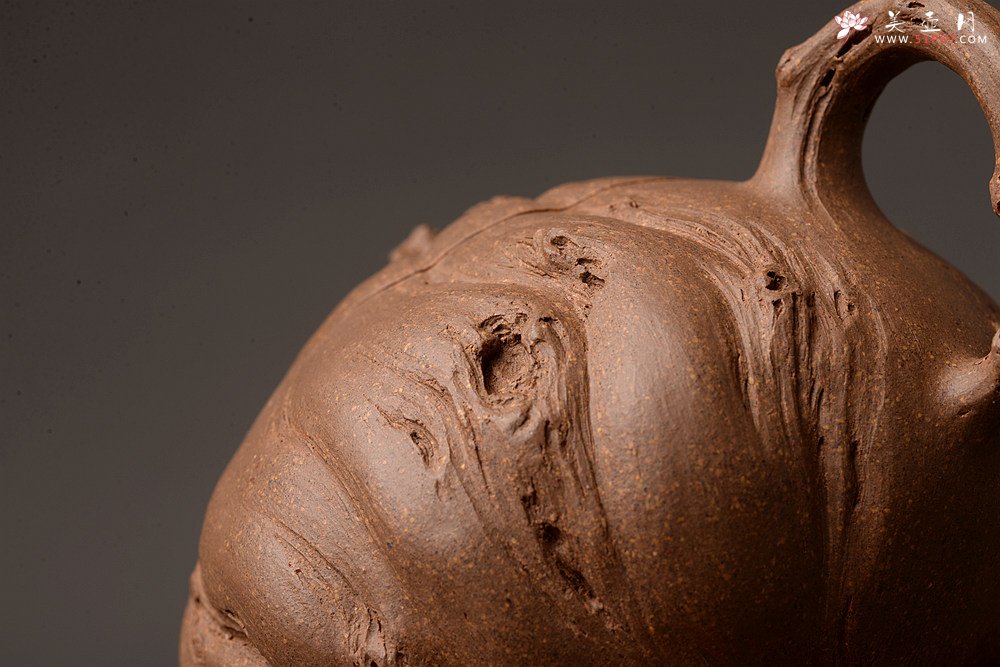 紫砂壶图片：林月长乙未冬全手原创精品 肌理丰富 紫砂新风 学院派  麒麟山音 - 宜兴紫砂壶网