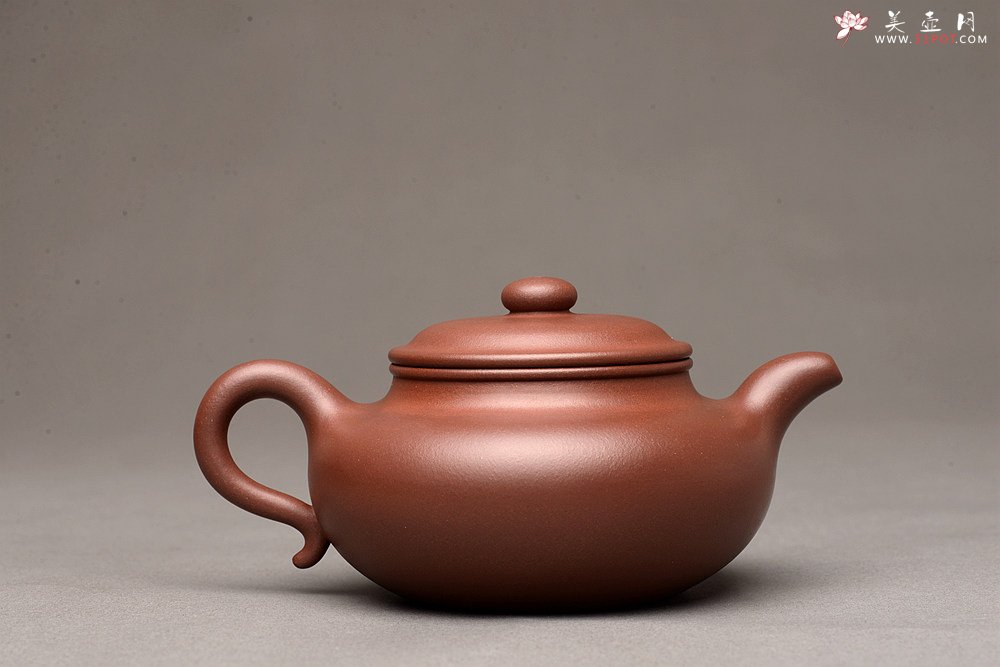 紫砂壶图片：徐正涛乙未年初冬全手作品  清秀俊雅 上等紫泥 仿古 - 宜兴紫砂壶网