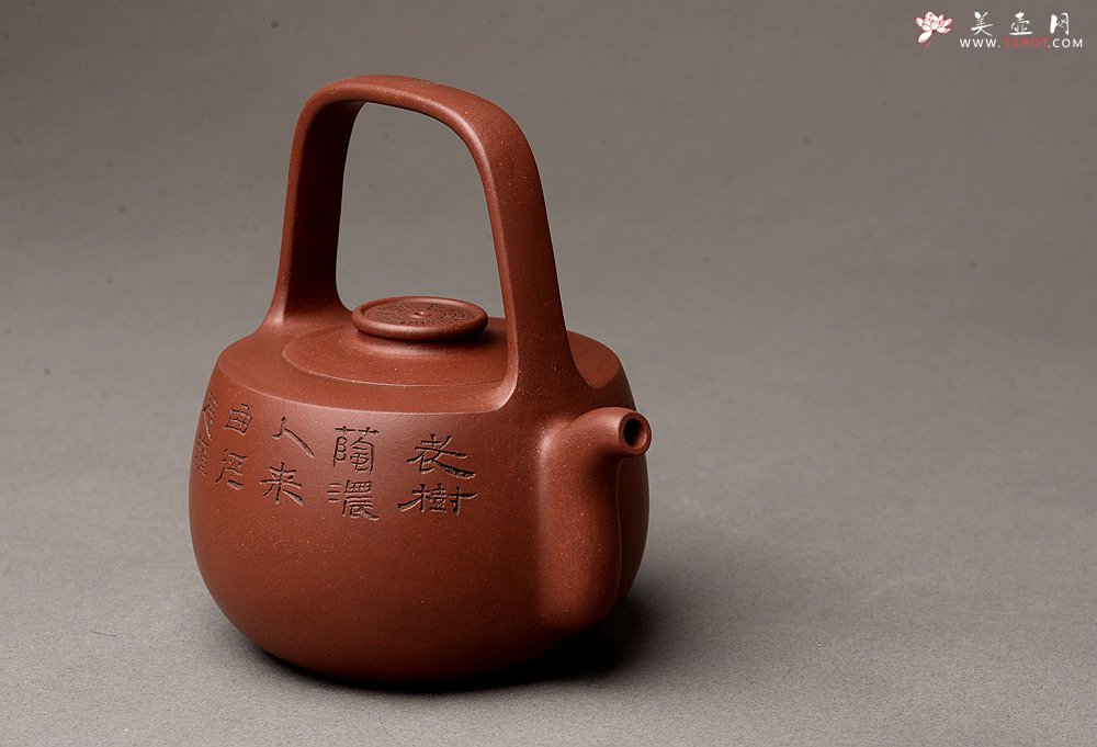 紫砂壶图片：钱建荷全手新作 福乐提梁 做工精致 国助袁德波装饰 - 宜兴紫砂壶网