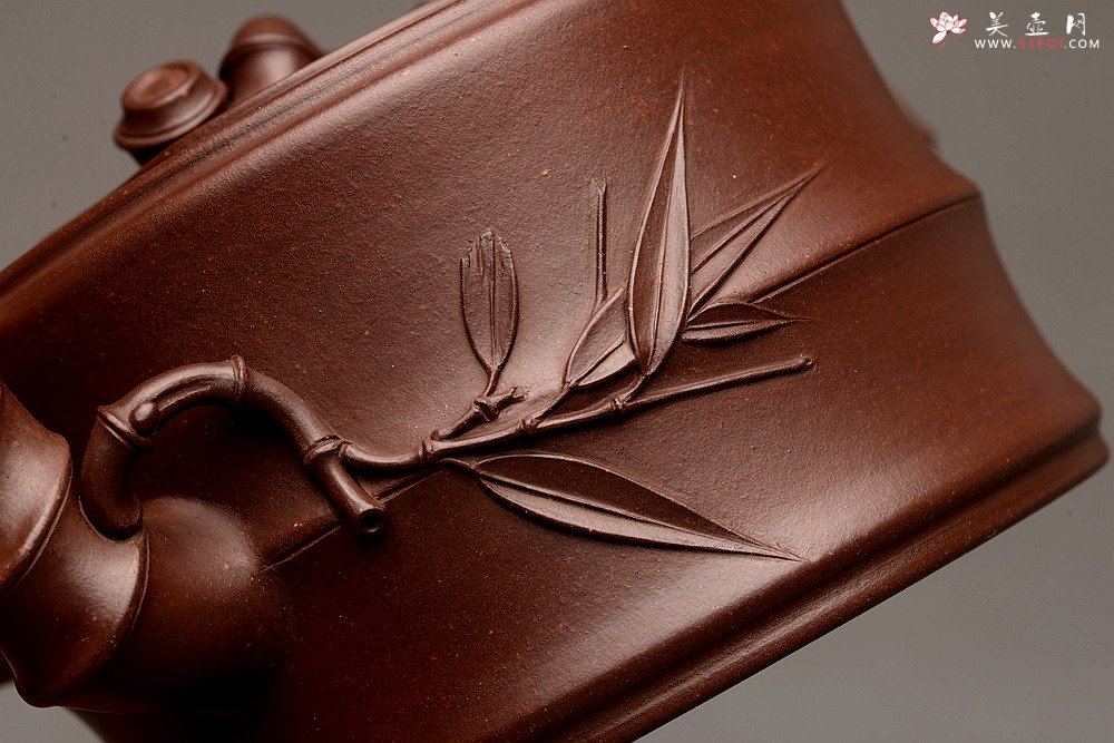 紫砂壶图片：顾正芳新作 苍劲有力 厚重大方  全手竹段 经典 陈腐老紫泥 - 宜兴紫砂壶网