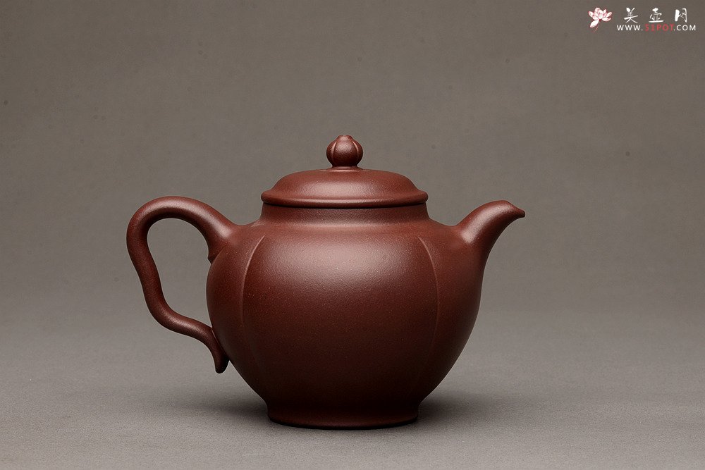 紫砂壶图片：陈进全手新作 大虚极 筋囊器型 难度之大 挺拔优雅 - 宜兴紫砂壶网