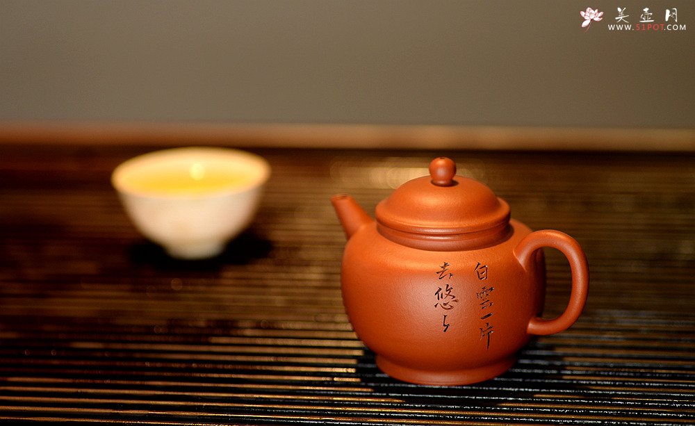 紫砂壶图片：只为茶人 传统器形 铁观音利器 优质朱泥 美壶特惠 全手宫灯 - 宜兴紫砂壶网