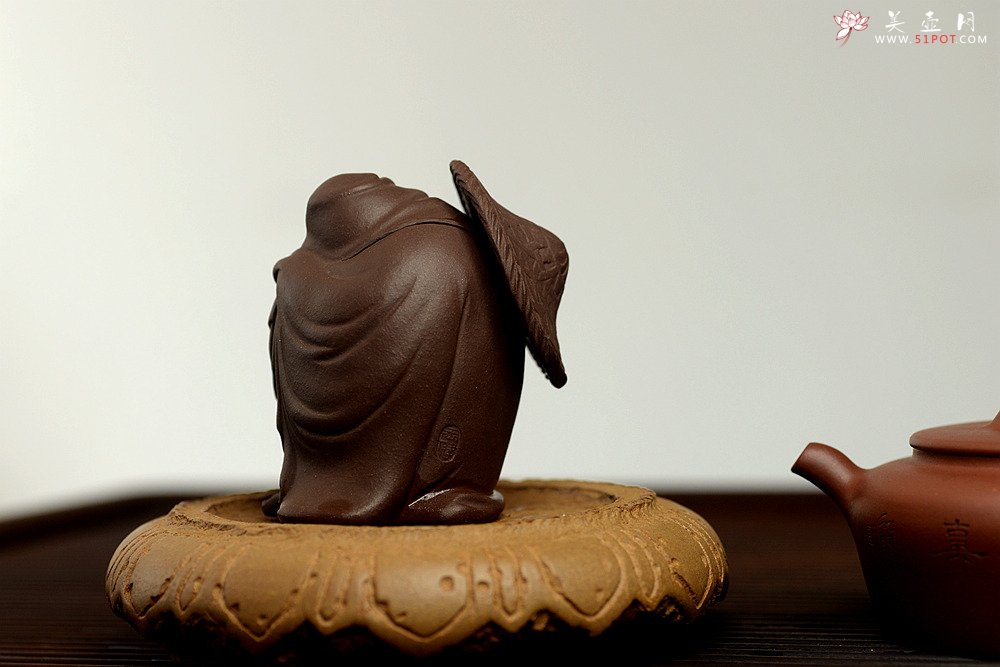 紫砂壶图片：养心达摩 神态生动 做工精致  - 宜兴紫砂壶网