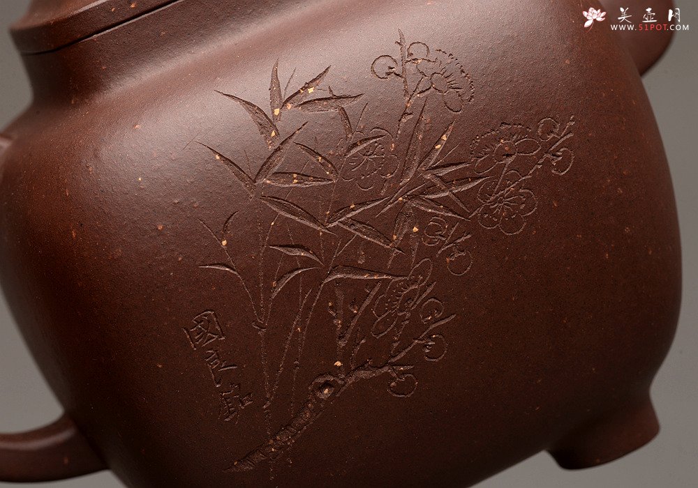 紫砂壶图片：许国良风雅装饰 实力许浒 浑厚高俊 精品代表作 全手鸣远四方 - 宜兴紫砂壶网