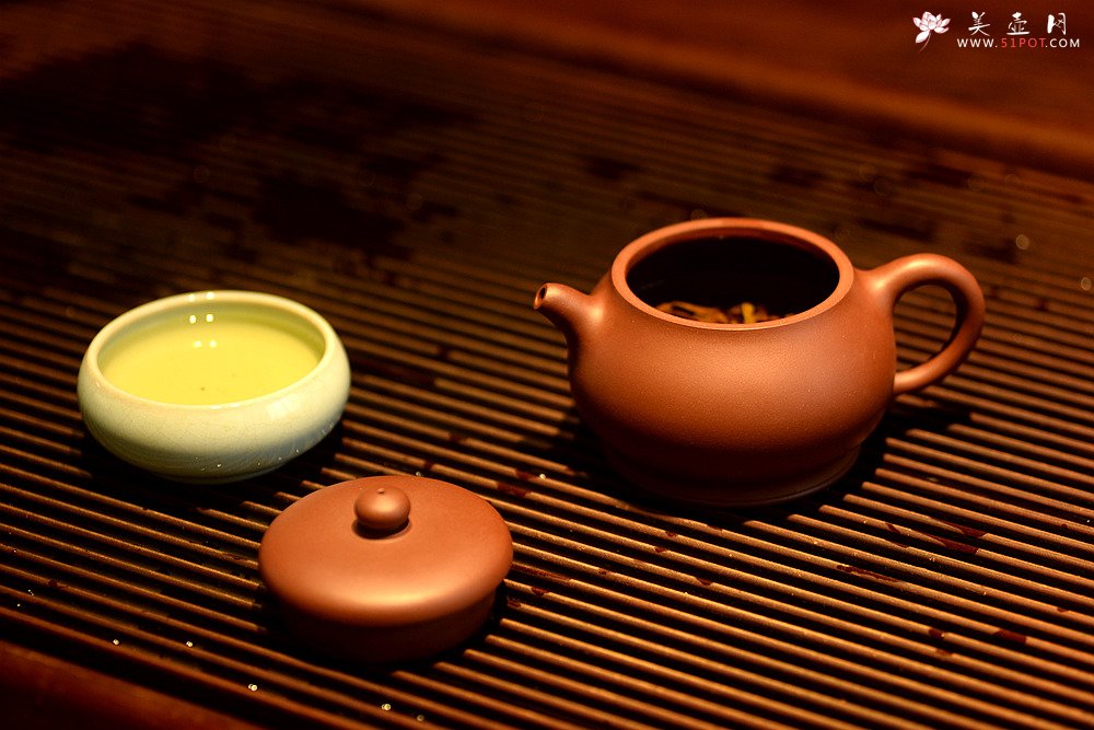 紫砂壶图片：美壶特惠 圆润饱满 大口实用 潘壶~~优质枣红泥 极易泡养 - 宜兴紫砂壶网