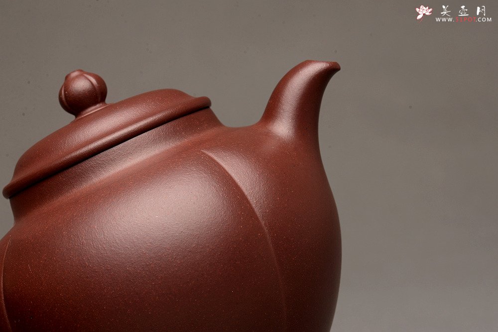 紫砂壶图片：陈进全手新作 大虚极 筋囊器型 难度之大 挺拔优雅 - 宜兴紫砂壶网