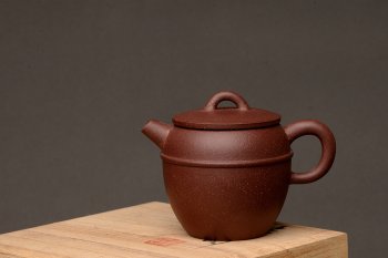 紫砂壶图片：美壶特惠 茶人最爱 实用小壶 仿清巨轮 紫泥调砂 - 宜兴紫砂壶网