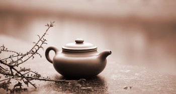 紫砂壶图片：徐正涛乙未年初冬全手作品  清秀俊雅 上等紫泥 仿古 - 宜兴紫砂壶网