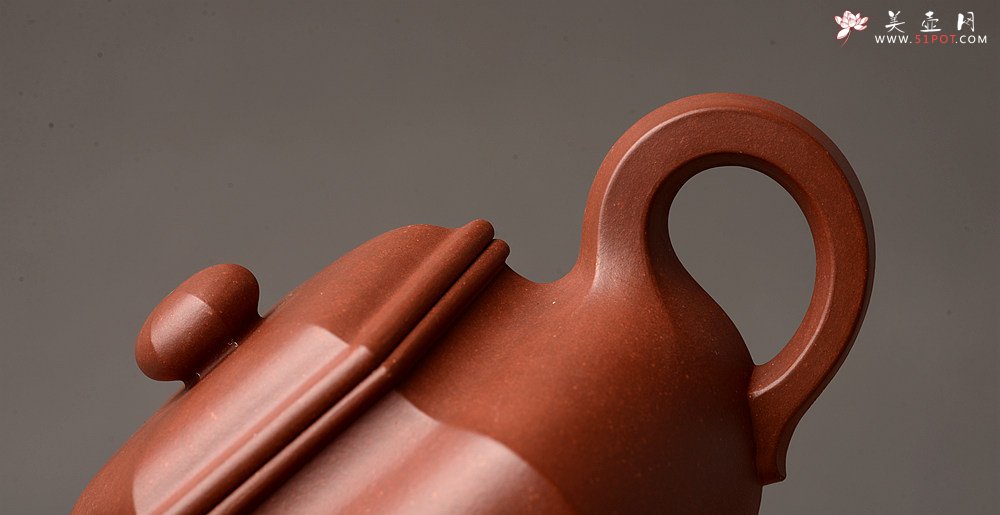 紫砂壶图片： 韧度十足  全手六方仿古  线条挺拔 端方雅正 - 宜兴紫砂壶网