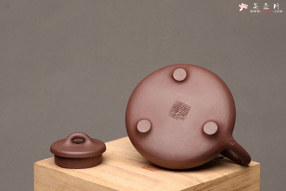 紫砂壶图片：周斌全手子冶石瓢 做工精致 器形端正~ 骨肉均挺 - 宜兴紫砂壶网