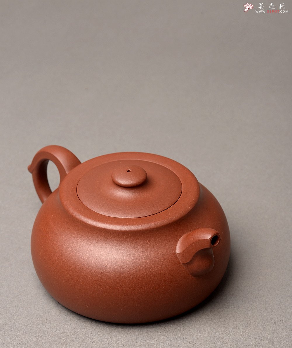 紫砂壶图片：万阗阗最新全手作品 厚重有韵致 线条严谨流畅 大蕴井栏 - 宜兴紫砂壶网