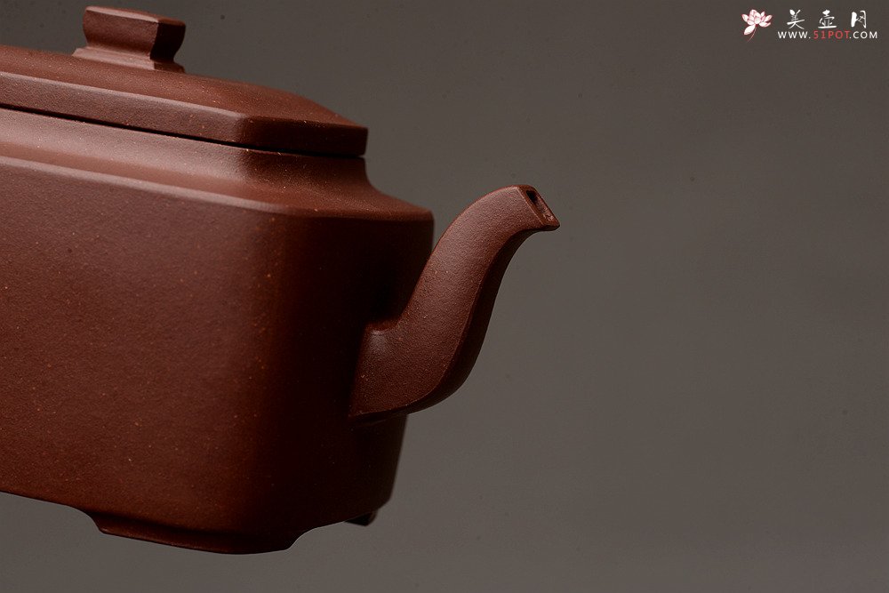 紫砂壶图片：马建鹏作品 美壶特惠 全手书香小四方 工整挺拔 - 宜兴紫砂壶网