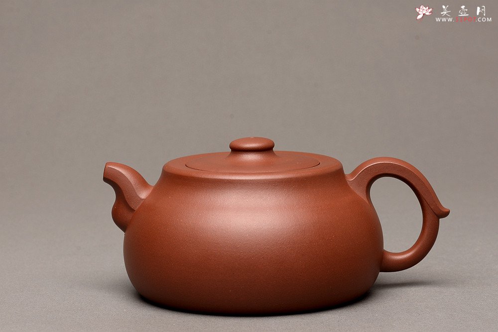 紫砂壶图片：万阗阗最新全手作品 厚重有韵致 线条严谨流畅 大蕴井栏 - 宜兴紫砂壶网