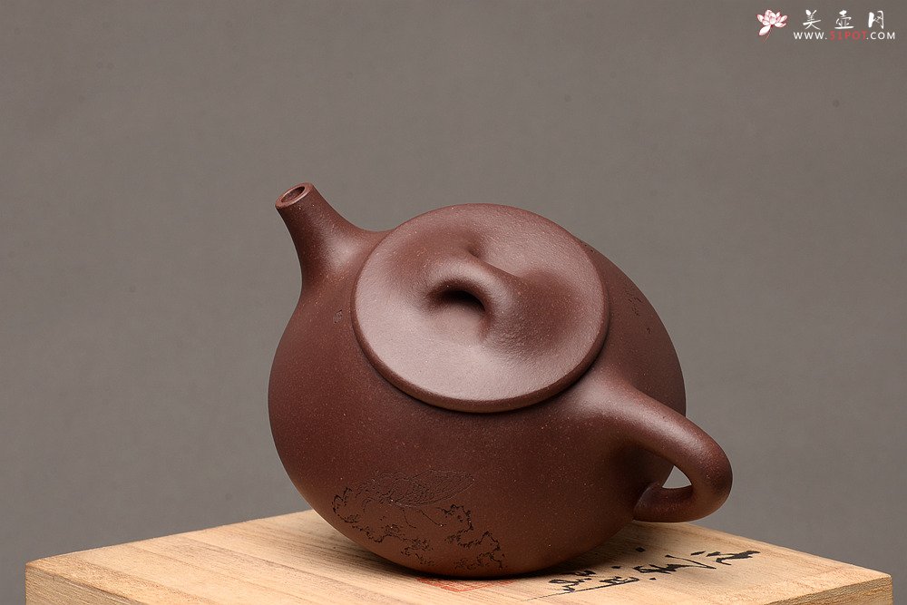 紫砂壶图片：周斌全手作品 游心堂主人精心装饰 全手景舟石瓢 做工精致 文气佳品 - 宜兴紫砂壶网