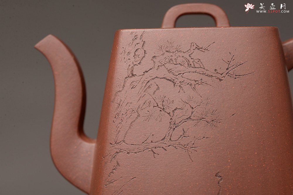 紫砂壶图片：何卫枫乙未冬全手新作 强强联合 国师赵辉文气装饰 高士怀古 四方云鼎 - 宜兴紫砂壶网