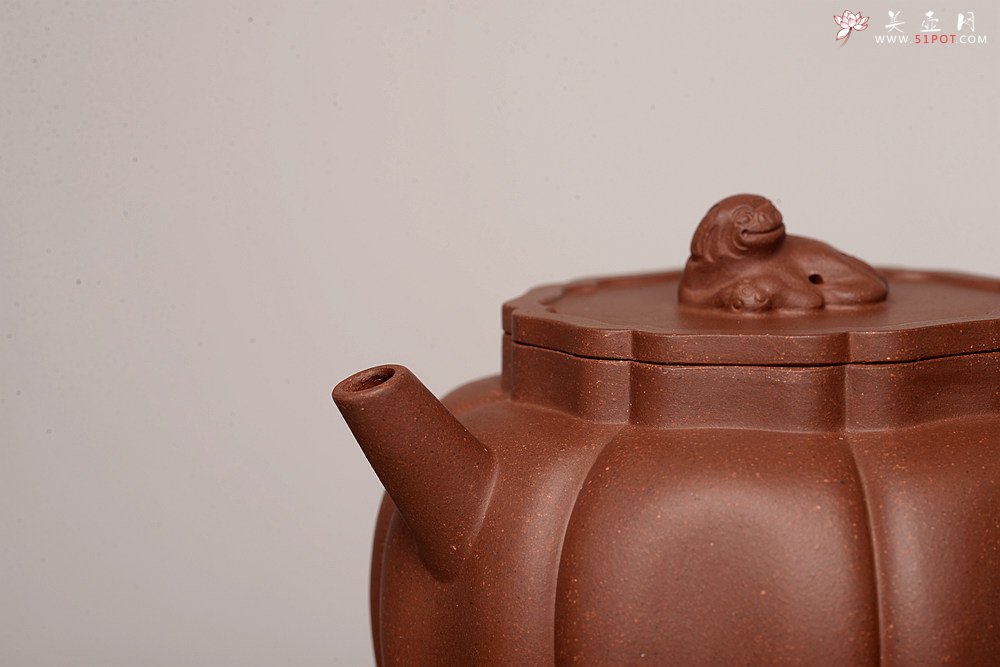 紫砂壶图片：酒虎全手筋囊新作 耐品佳作 做工精致 狮球对壶  推荐~ - 宜兴紫砂壶网