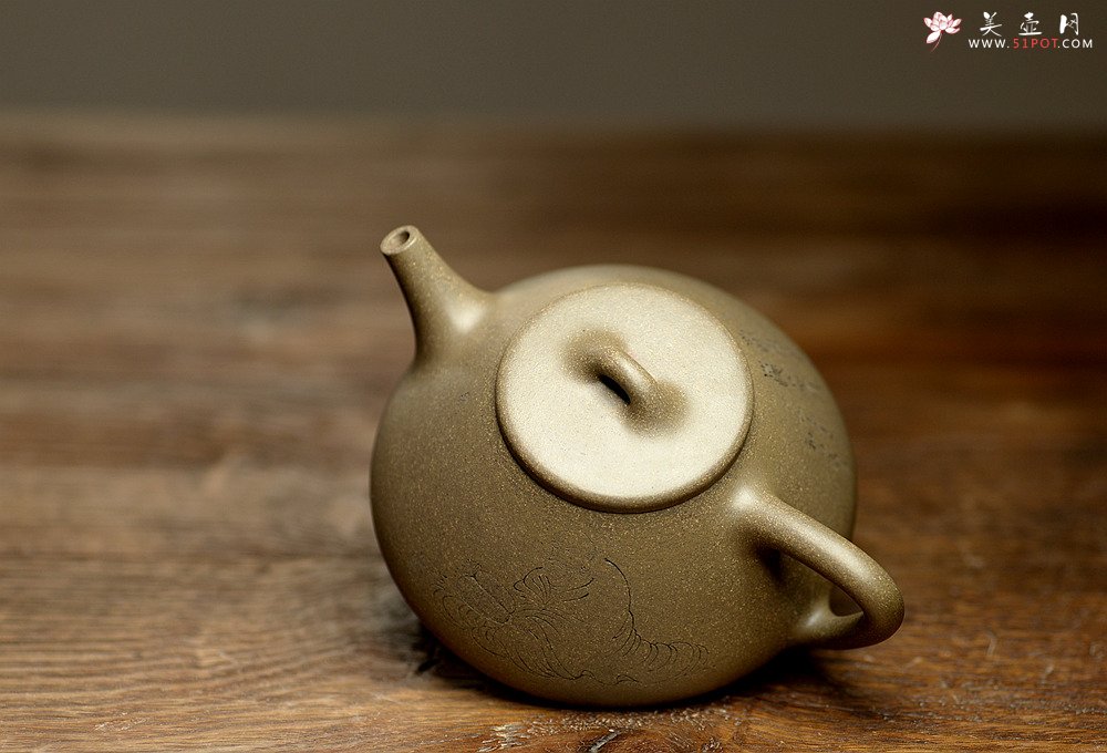 紫砂壶图片：优质青段全手子冶石瓢 骨肉均挺 文气佳品 国师和石装饰 - 宜兴紫砂壶网