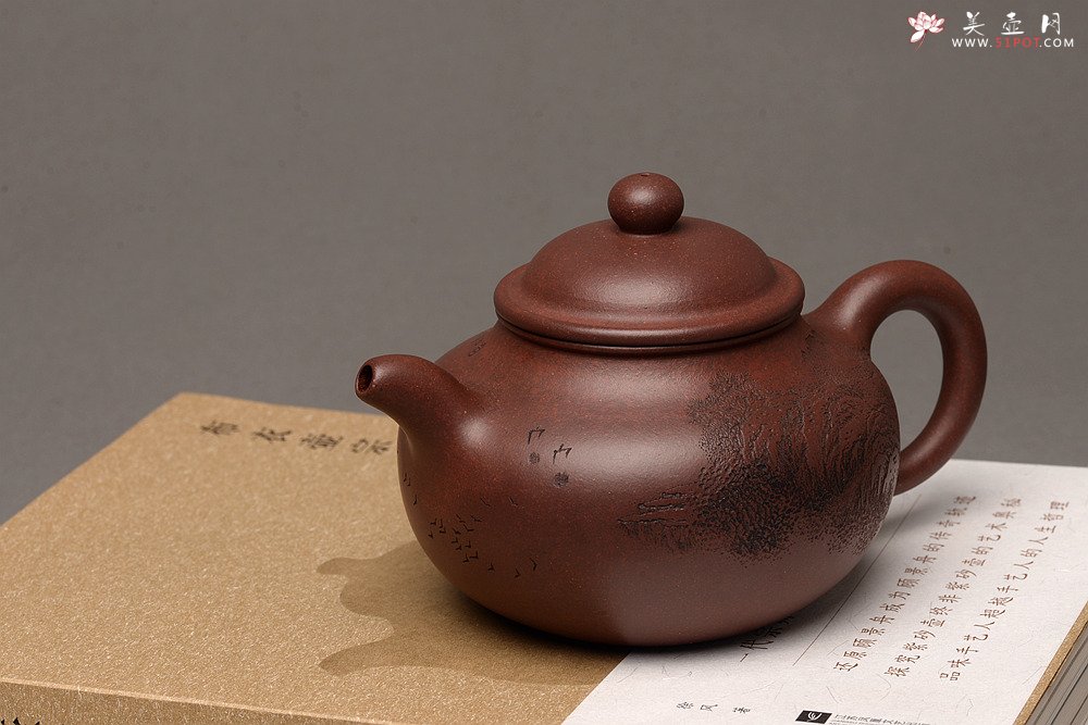 紫砂壶图片：优质老底料 李彦雄通景山水 全手掇球 饱满厚重 精品 - 宜兴紫砂壶网