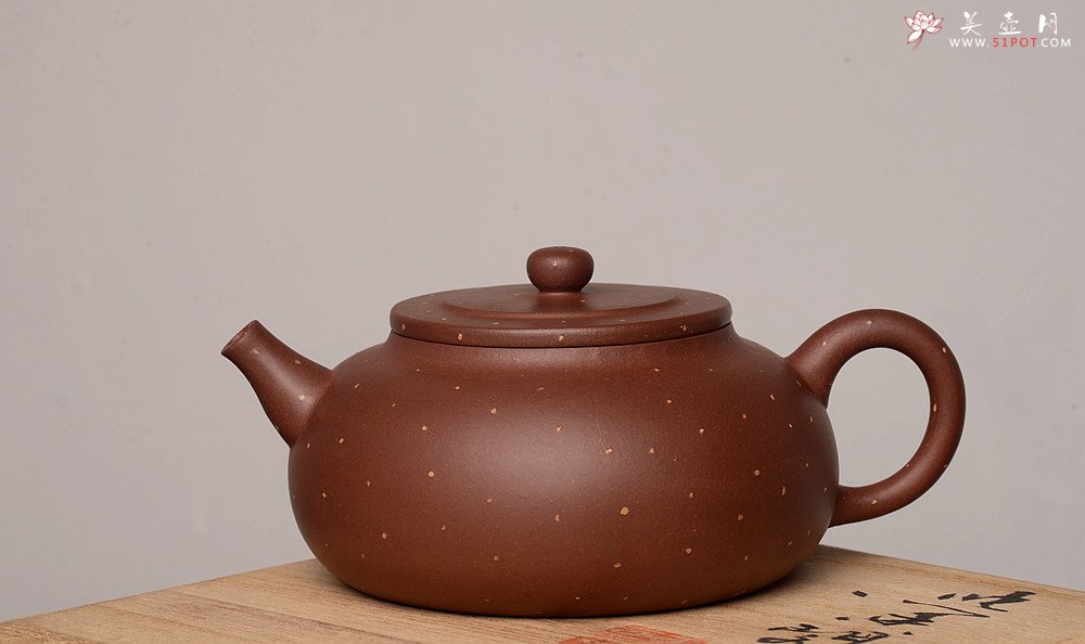 紫砂壶图片：王微全手新品 做工精致 大口实用有趣 全手铺砂锦泉 - 宜兴紫砂壶网