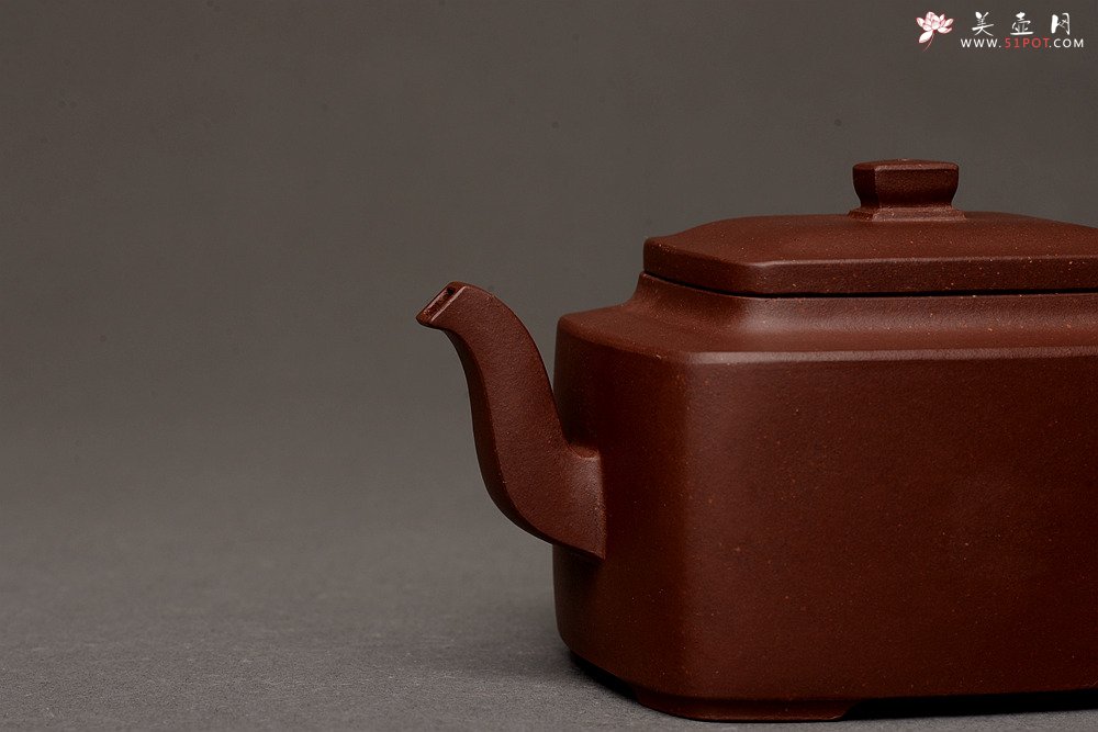 紫砂壶图片：马建鹏作品 美壶特惠 全手书香小四方 工整挺拔 - 宜兴紫砂壶网