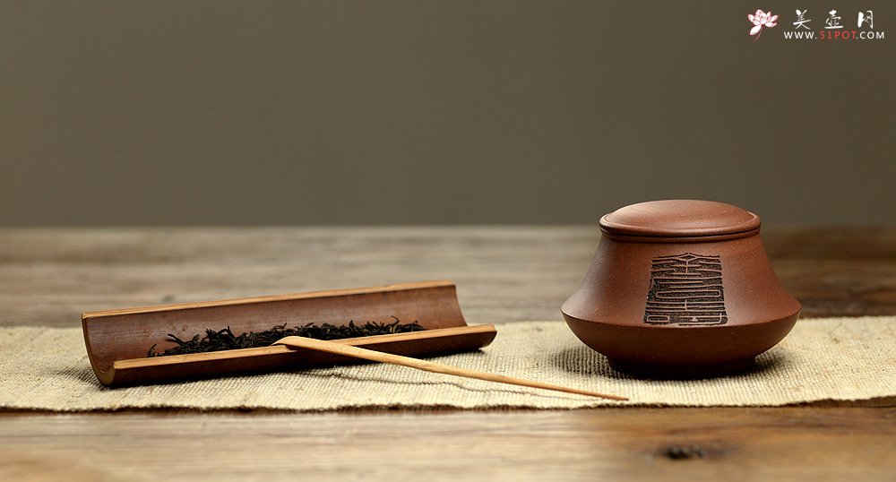 紫砂壶图片：文房茶叶罐 陆轶舟装饰 古朴之风 - 宜兴紫砂壶网