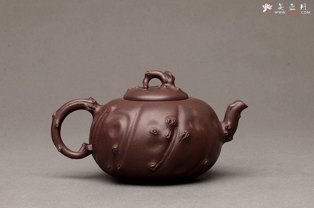 紫砂壶图片：灵秀俊美 自然清趣 玉露 典雅大气 原创作品孙伟强张新亚合作 - 宜兴紫砂壶网