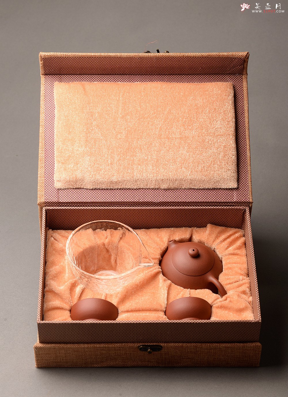 紫砂壶图片：五一钜惠 美壶特惠  美壶套壶 送礼自用佳品 - 宜兴紫砂壶网