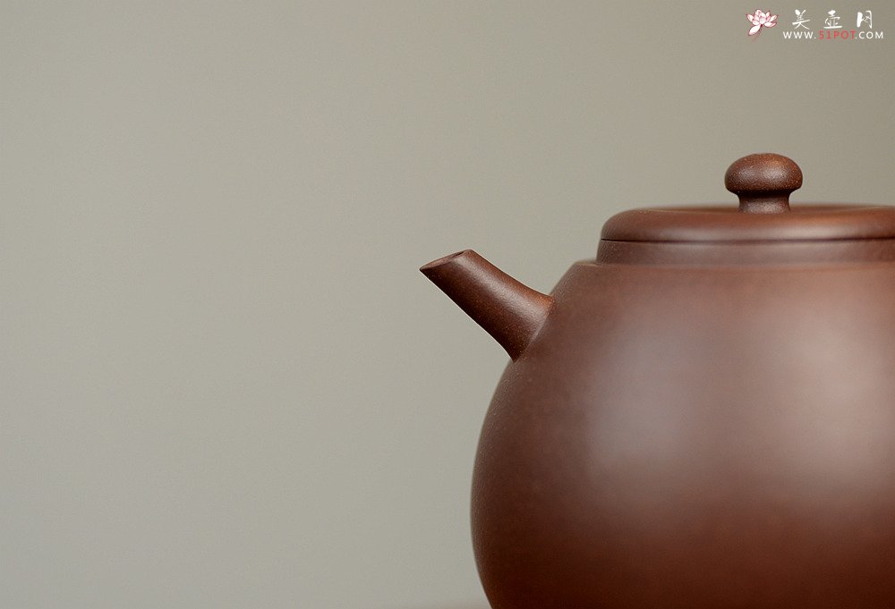 紫砂壶图片：美壶特惠 谭华斌近作 小龙蛋 钢管直流~球孔 古拙有味 - 宜兴紫砂壶网
