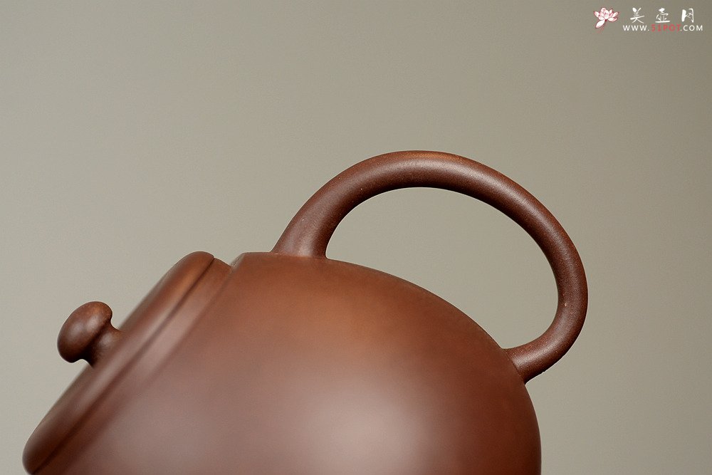 紫砂壶图片：美壶特惠 谭华斌近作 小龙蛋 钢管直流~球孔 古拙有味 - 宜兴紫砂壶网