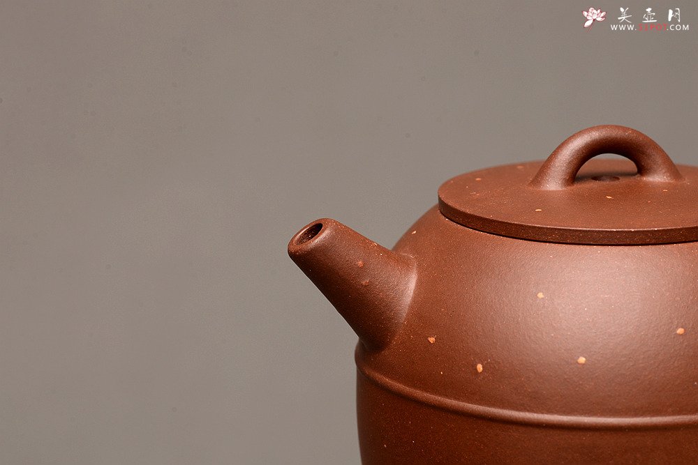 紫砂壶图片：王微全手新品 做工精致 全手铺砂巨轮 杀茶利器  - 宜兴紫砂壶网