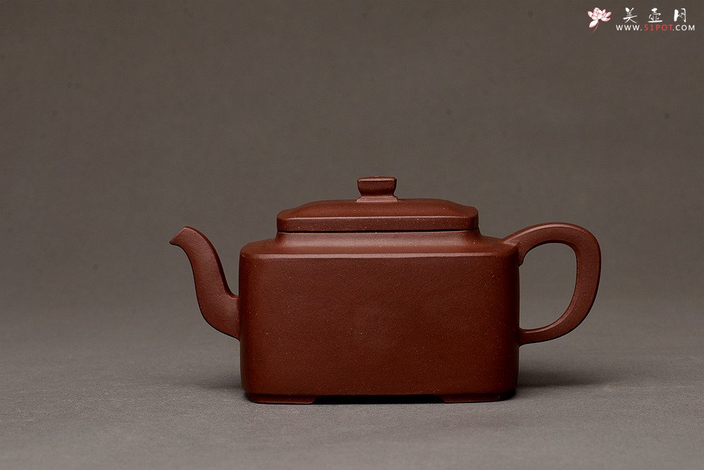 紫砂壶图片：马建鹏作品 美壶特惠 全手书香小四方 工整挺拔 - 宜兴紫砂壶网